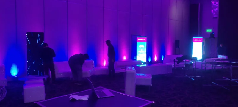 TÃ³tems interactivos de consulta en congreso mÃ©dico